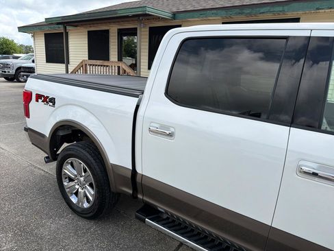 Used 2020 Ford F150 Lariat w/ Equipment Group 502A Luxury AWD/4WD image 9