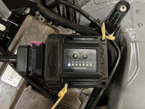 Used 2019 Audi RS 5 w/ Black Optic Carbon Package image 17