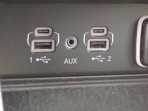 Used 2024 Jeep Grand Cherokee L Limited w/ Luxury Tech Group II image 33