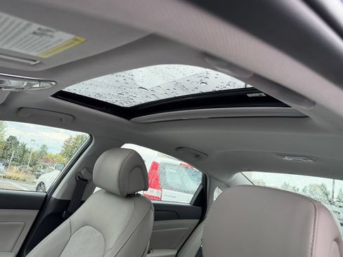 Used 2017 Hyundai Sonata Sport w/ Value Edition Package 02 FWD image 14