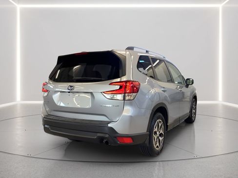 Certified 2021 Subaru Forester Premium AWD/4WD image 26