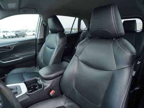 Used 2022 Toyota RAV4 LE image 34