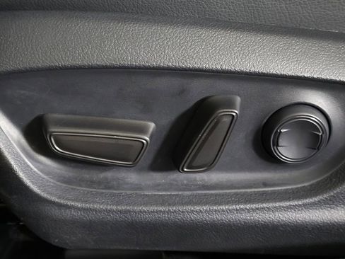 Used 2024 Toyota Camry SE image 31