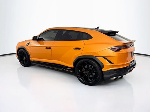 Used 2023 Lamborghini Urus Performante AWD/4WD image 7