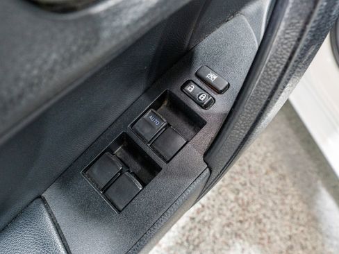 Used 2015 Toyota Corolla S image 13