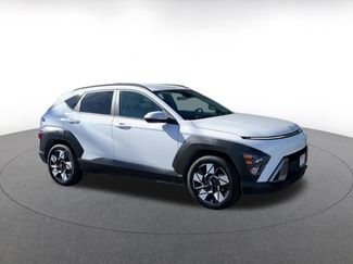Used 2025 Hyundai Kona SEL video 2