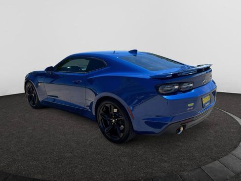 Used 2019 Chevrolet Camaro SS RWD image 6