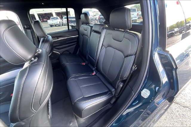 New 2026 Jeep Grand Cherokee Limited AWD/4WD image 10