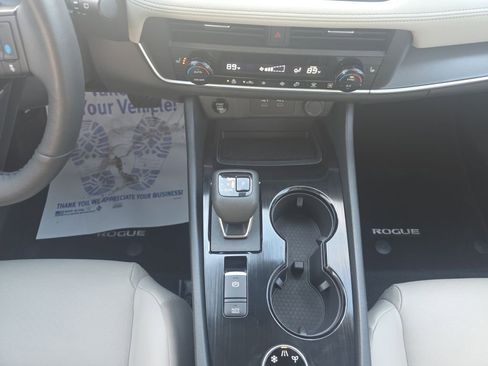 Certified 2024 Nissan Rogue SV w/ SV Premium Package image 11