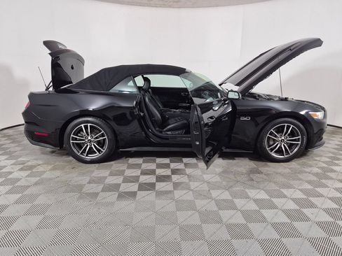 Used 2017 Ford Mustang GT Premium RWD image 9