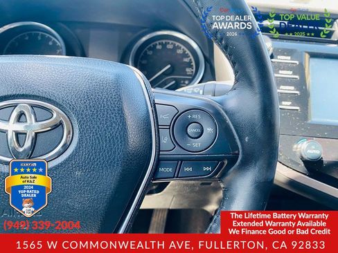 Used 2019 Toyota Camry SE w/ Carpet Mat Package FWD image 33