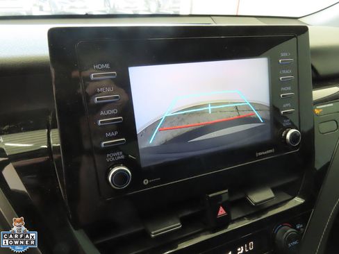 Used 2022 Toyota Camry SE FWD image 18
