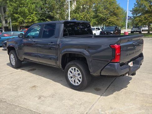 Certified 2026 Toyota Tacoma SR5 AWD/4WD image 3