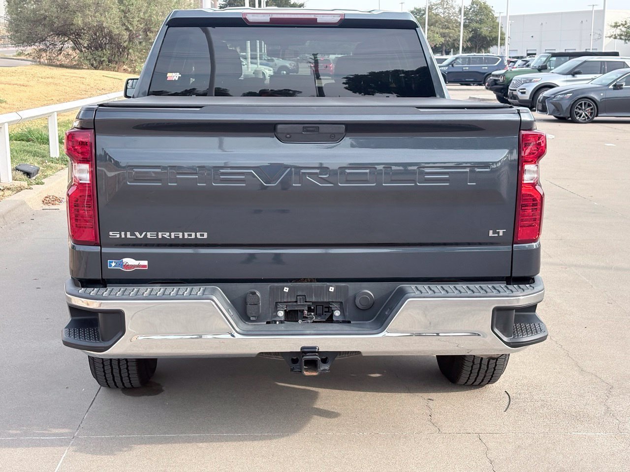 Used 2021 Chevrolet Silverado 1500 LT w/ Bed Protection Package RWD image 5