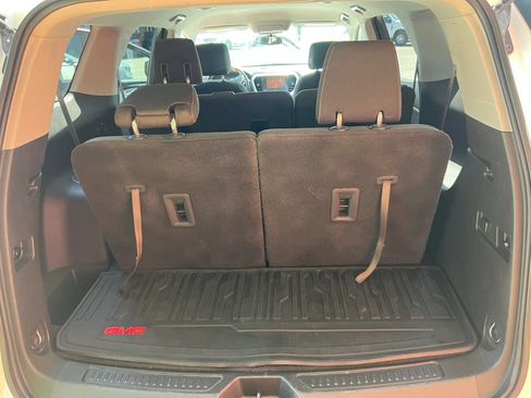 Used 2019 GMC Acadia SLE FWD image 26