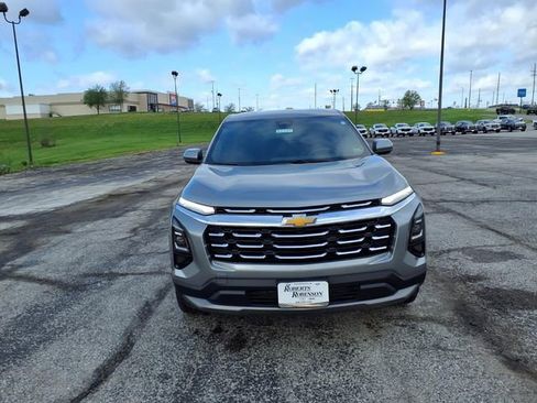 Used 2025 Chevrolet Equinox LT FWD image 34
