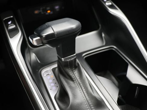 Used 2024 Kia Sorento S image 25