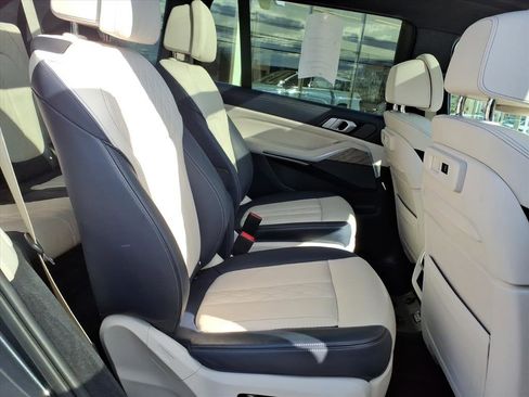 Used 2019 BMW X7 xDrive50i w/ Premium Package image 18