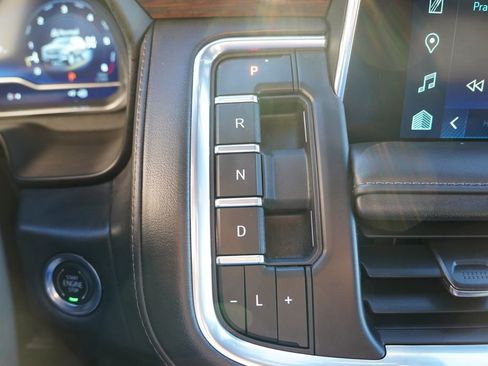 Certified 2024 Chevrolet Suburban High Country image 37