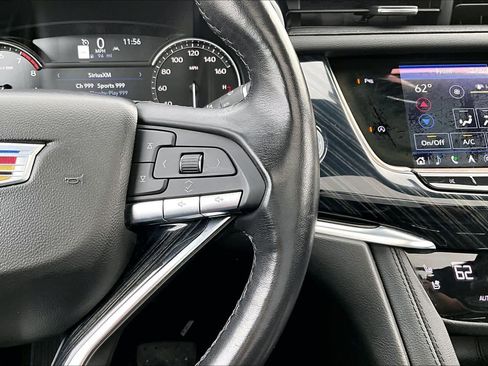 Used 2024 Cadillac XT6 Premium Luxury image 48