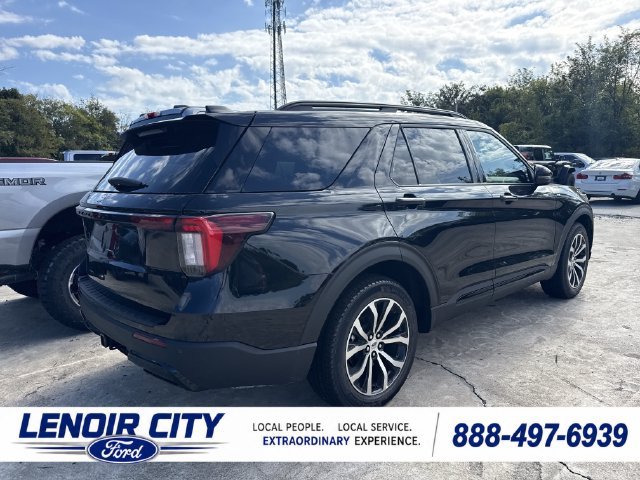 New 2027 Ford Explorer ST-Line RWD image 3