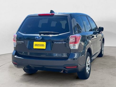Used 2018 Subaru Forester 2.5i AWD/4WD image 5