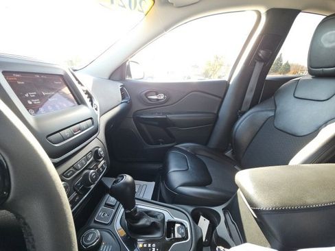 Used 2021 Jeep Cherokee Latitude Plus image 43