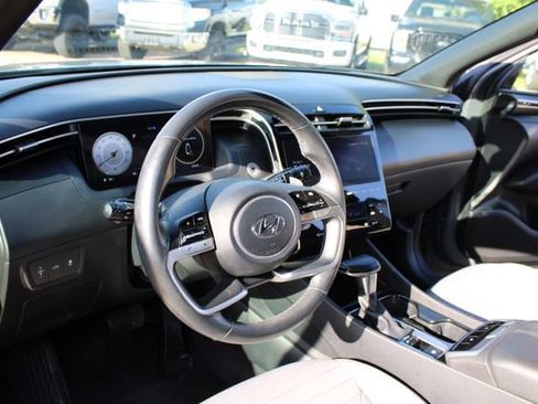 Used 2023 Hyundai Santa Cruz SEL Premium image 15