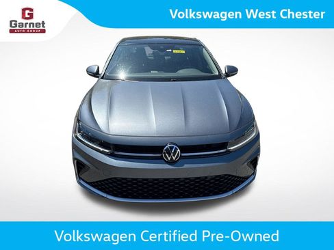 Certified 2025 Volkswagen Jetta SEL FWD image 9
