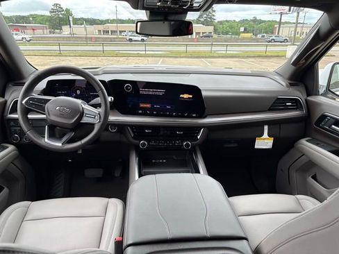New 2026 Chevrolet Tahoe Z71 AWD/4WD image 13
