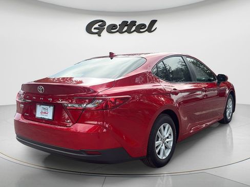 Used 2026 Toyota Camry LE FWD image 5