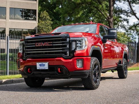 Used 2023 GMC Sierra 2500 AT4 w/ AT4 Premium Plus Package AWD/4WD image 2