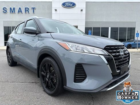 Used 2024 Nissan Kicks SV FWD image 1