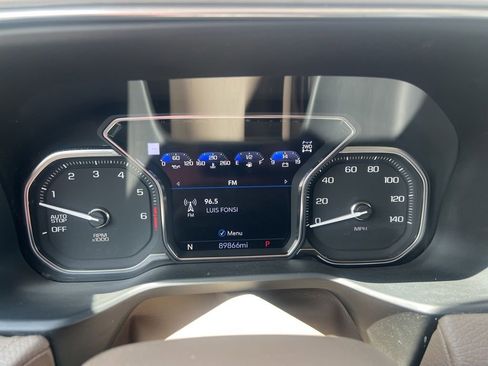 Used 2021 GMC Yukon Denali w/ Denali Premium Package AWD/4WD image 10