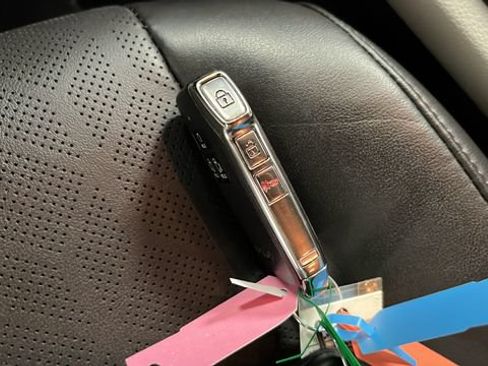 Used 2024 Kia Carnival LX FWD image 20
