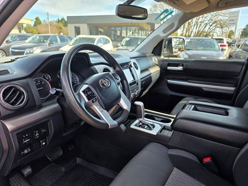 Used 2017 Toyota Tundra SR5 w/ TRD Off Road Package image 10