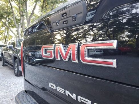 Used 2021 GMC Sierra 1500 Denali w/ Denali Ultimate Package AWD/4WD image 6
