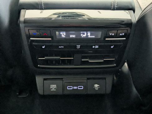 Used 2023 Acura MDX SH-AWD w/ Advance Package image 33