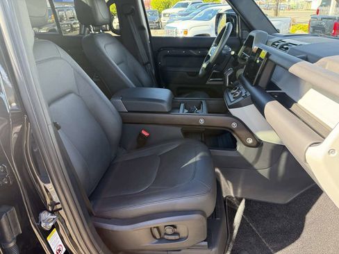 Used 2024 Land Rover Defender 110 SE AWD/4WD image 21