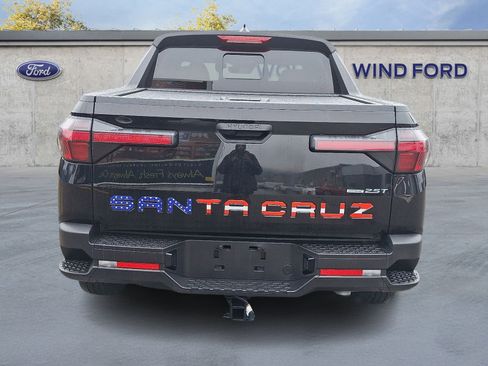 Used 2022 Hyundai Santa Cruz SEL Premium image 5