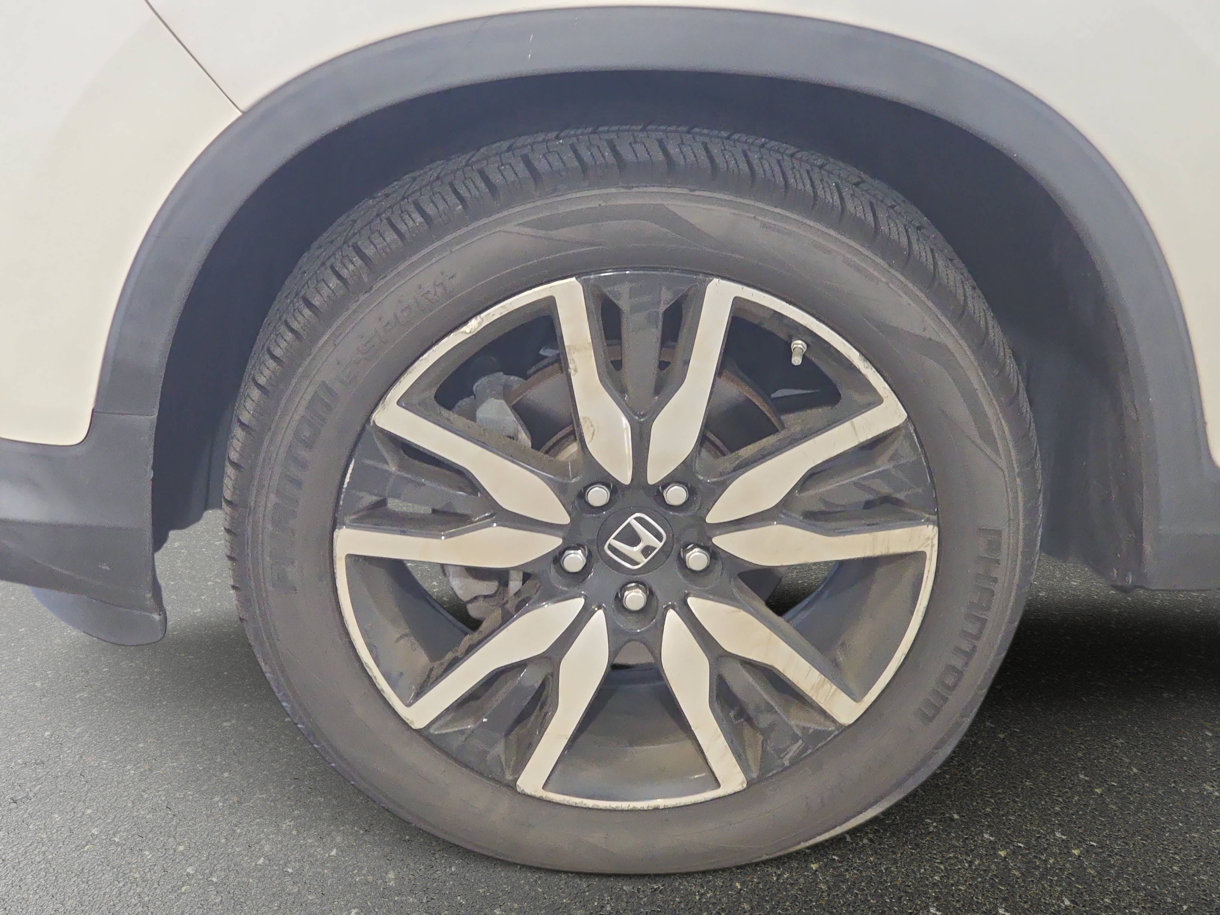 Used 2021 Honda Pilot Elite image 12