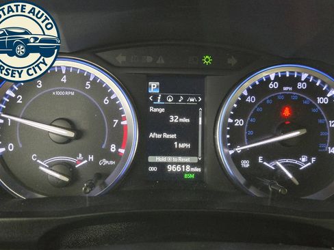 Used 2017 Toyota Highlander Limited w/ Protection Package #3 AWD/4WD image 11