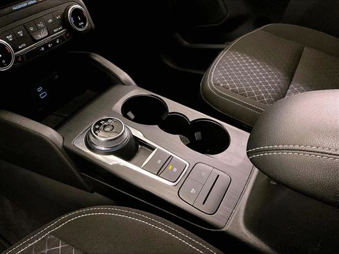 Certified 2023 Ford Escape Active AWD/4WD image 16