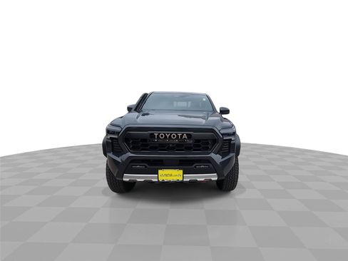 Used 2025 Toyota Tacoma 4x4 Double Cab Hybrid image 3