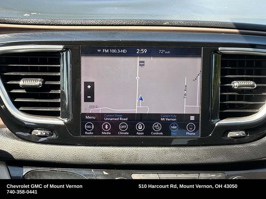Used 2018 Chrysler Pacifica Touring-L Plus FWD image 22