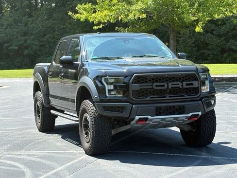 Used 2018 Ford F150 Raptor w/ Equipment Group 802A Luxury AWD/4WD image 11