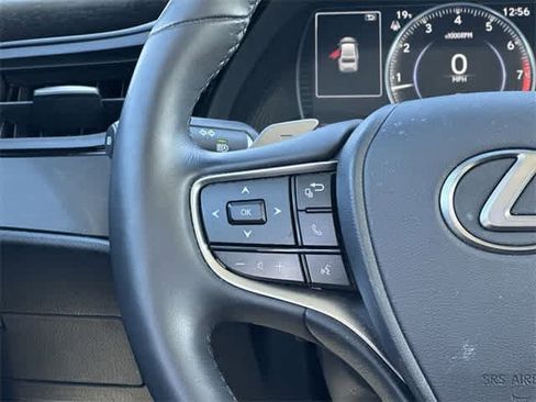 Used 2024 Lexus ES 350 w/ Premium Package image 9