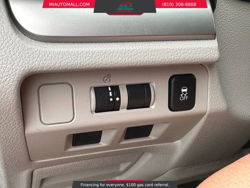 Used 2017 Subaru Forester 2.5i w/ Alloy Wheel Package image 23