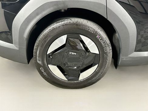 Used 2026 Kia EV9 Light RWD image 11