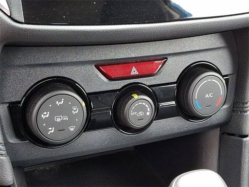 Used 2020 Subaru Impreza Premium image 15